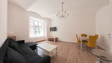 Byty na predaj 2-izbový, Bratislava-Staré Mesto · €299 000