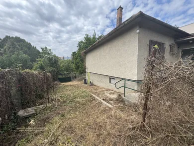 Na predaj dom, 150 m², Bratislava-Karlova Ves, Líščie údolie