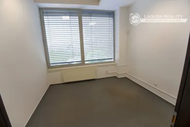 Na prenájom komerčné, 50 m², Spišská Nová Ves, Duklianska