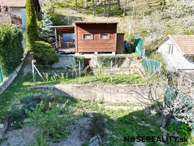 Na predaj pozemok, 406 m², Modra