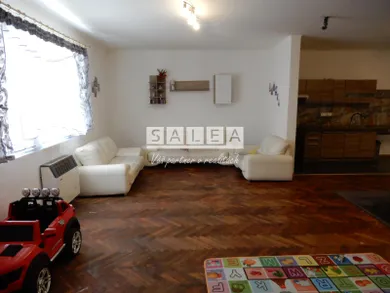 Na predaj dom, 160 m², Pohronský Ruskov, -