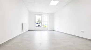 Eladó kereskedelmi ingatlanok, Liptovský Mikuláš · €98 000