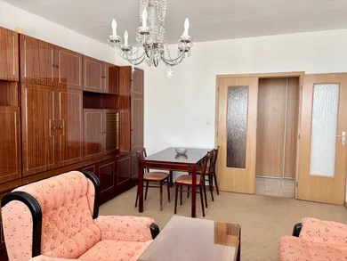 Na prenájom 3-izbový byt, 65 m², Bratislava-Karlova Ves, Pribišova