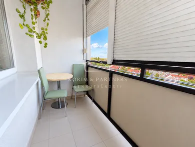 Na predaj 2-izbový byt, 64 m², Komárno, Košická