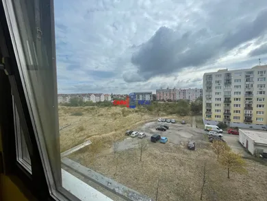 Na predaj 1-izbový byt, 38 m², Pezinok, L. Novomeského