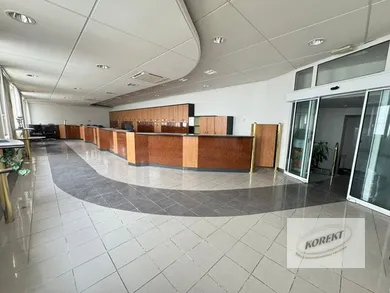 Lokale komercyjne na wynajem, Nové Zámky · €150