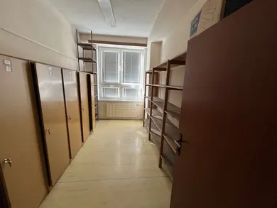 Na predaj objekt, 878 m², Nové Zámky, Bitúnkova