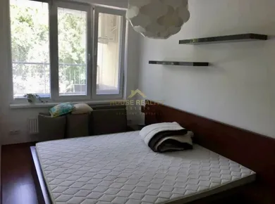 Na prenájom 2-izbový byt, 53 m², Bratislava-Ružinov, Jégého