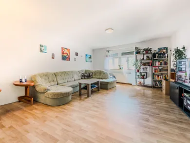 Na predaj 4-izbový byt, 125 m², Sereď, Námestie Slobody