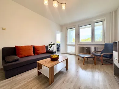 Na predaj 3-izbový byt, 64 m², Bratislava-Dúbravka, Cabanova