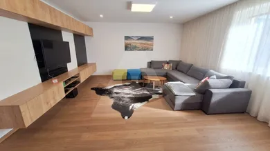 Na predaj 5-izbový dom, 519 m², Liptovský Mikuláš, Palúdzka