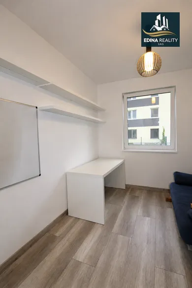 Na prenájom 3-izbový byt, 63 m², Trstice
