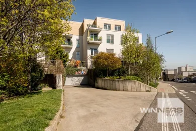 Na predaj 2-izbový byt, 65 m², Bratislava-Nové Mesto, Frankovská