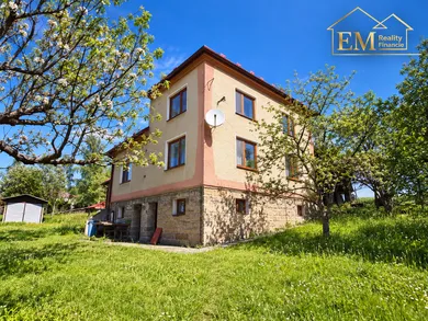 Eladó házak, 6-szobás, Čadca · €134 900