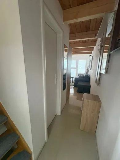 Na prenájom 1-izbový byt, 38 m², Bratislava-Ružinov, Pod gaštanmi