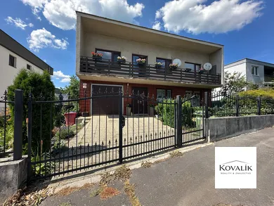 Domy na sprzedaż, 6-pokojowe, Banská Bystrica · €450 000