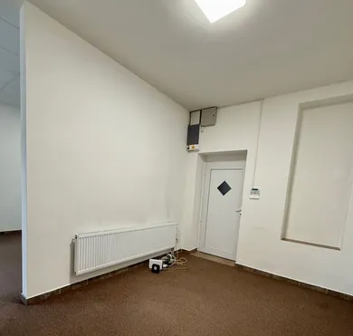Na prenájom komerčné, 81 m², Poprad, Hviezdoslavova