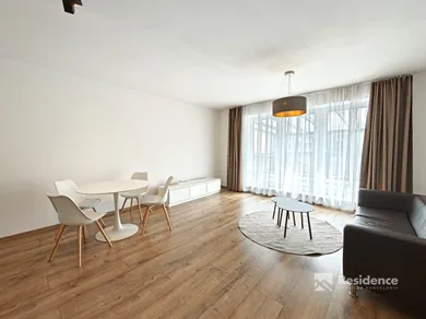 Na prenájom 2-izbový byt, 72 m², Liptovský Mikuláš, Hurbanova