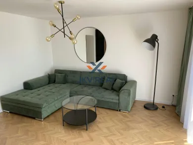 Na prenájom 2-izbový byt, 55 m², Michalovce, Námestie osloboditeľov