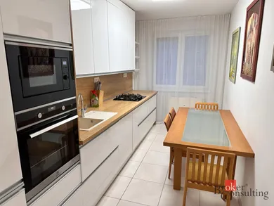 Mieszkania na sprzedaż, 3-pokojowe, Prešov · €185 000