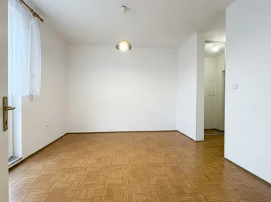 Na predaj 1-izbový byt, 36 m², Kanianka, SNP