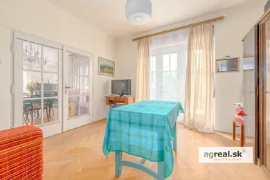 Na predaj dom v Bratislava-Staré Mesto · €1 199 000 · Pôvodný stav