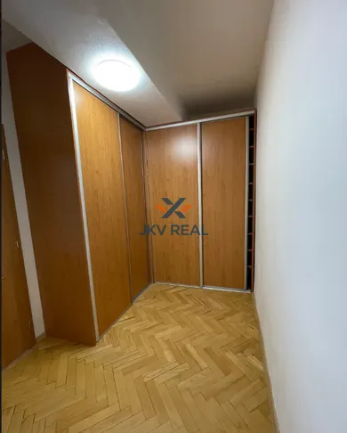 Na prenájom 2-izbový byt, 54 m², Košice-Sever, Národná trieda