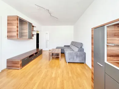 Na prenájom 3-izbový byt, 86 m², Dunajská Streda, Nová Ves