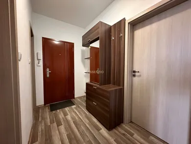 Na predaj 3-izbový byt, 68 m², Bratislava-Ružinov, Banšelova