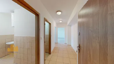 Na predaj objekt, 373 m², Žiar nad Hronom, SNP