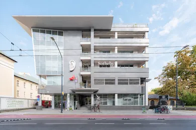 Na predaj 4-izbový byt, 137 m², Bratislava-Staré Mesto, Dunajská