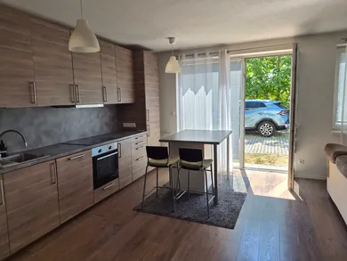Byty na prenájom 2-izbový, Bratislava-Podunajské Biskupice · €610