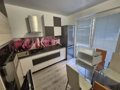 Mieszkania na sprzedaż, 4-pokojowe, Nové Zámky · €137 000