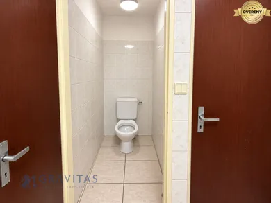 Na prenájom komerčné, 105 m², Bratislava-Nové Mesto, Za stanicou