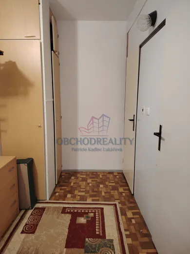 Na predaj 1-izbový byt, 37 m², Veľké Kapušany, Centrum II.