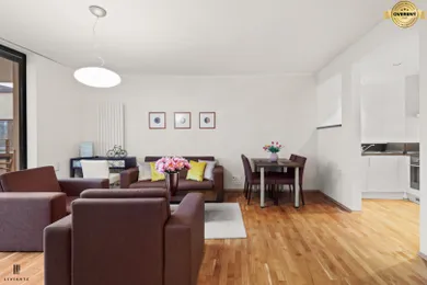 Na prenájom 2-izbový byt, 54 m², Bratislava-Staré Mesto
