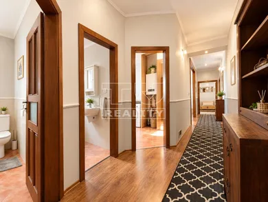 Na predaj 3-izbový byt, 90 m², Košice-Staré Mesto
