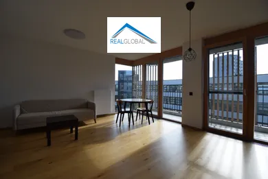 Na prenájom 2-izbový byt, 57 m², Bratislava-Nové Mesto, Trnavská