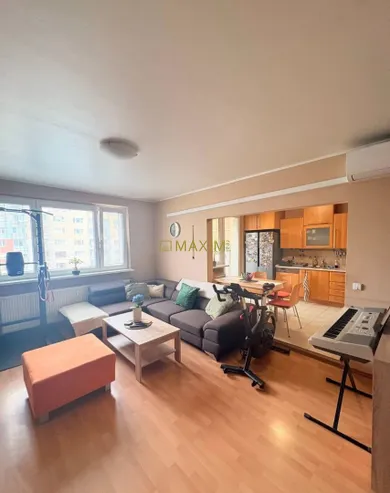 Mieszkania na sprzedaż, 4-pokojowe, Bratislava-Karlova Ves · €299 900