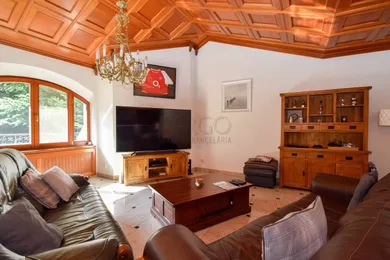 Na prenájom dom v Bratislava-Nové Mesto · €2 400 · Pôvodný stav