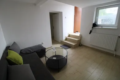 Na prenájom 2-izbový byt, 35 m², Piešťany, A. Šindelára