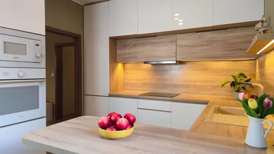 Eladó lakások, 3-szobás, Košice-Sídlisko Ťahanovce · €214 900