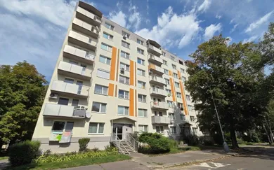 Na predaj 1-izbový byt, 19 m², Bratislava-Petržalka, Vilová