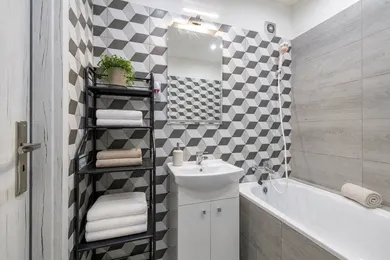 Na predaj 3-izbový byt, 73 m², Bratislava-Petržalka, Kapicova
