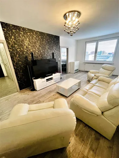 Apartments for rent, 3-room in Trnava · €890