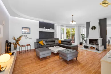Na predaj 6-izbový dom, 408 m², Bratislava-Rusovce
