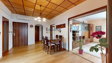 Byty na prenájom 3-izbový, Bratislava-Petržalka · €695