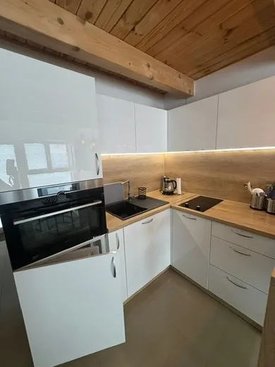 Na prenájom 1-izbový byt, 38 m², Bratislava-Ružinov, Pod gaštanmi