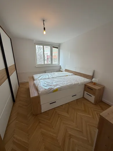 Na predaj 4-izbový byt, 80 m², Bratislava-Dúbravka, Drobného