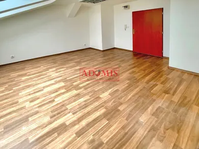 Na prenájom komerčné, 16 m², Košice-Staré Mesto, Moyzesova